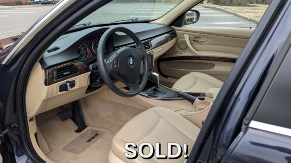 2010 BMW 335i xDrive - Image 13