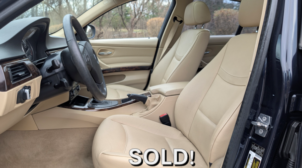 2010 BMW 335i xDrive - Image 11