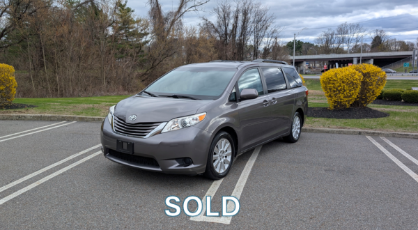 2015 Toyota Sienna LE AWD