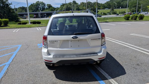 2010 Subaru Forester 2.5X w/Special Edition Pkg - Image 9